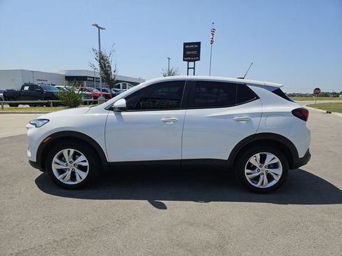 Used 2025 Buick Encore GX Preferred FWD image 4