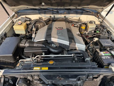 Used 2000 Lexus LX 470 4WD image 29