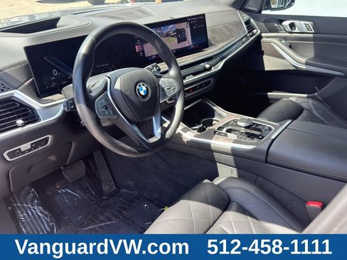 Used 2023 BMW X7 xDrive40i w/ Premium Package AWD/4WD image 11