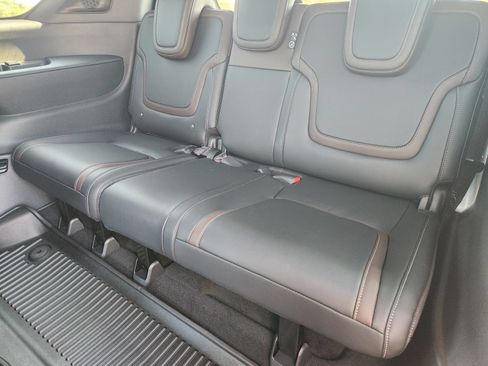 New 2026 Nissan Armada SL w/ Captain's Chari Seat Package AWD/4WD image 25