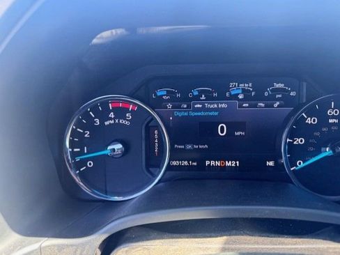 Used 2019 Ford F350 Platinum w/ Platinum Ultimate Package AWD/4WD image 10