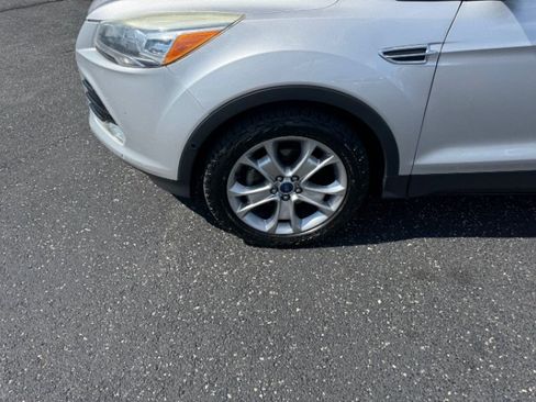 Used 2016 Ford Escape Titanium w/ Equipment Group 301A FWD image 11