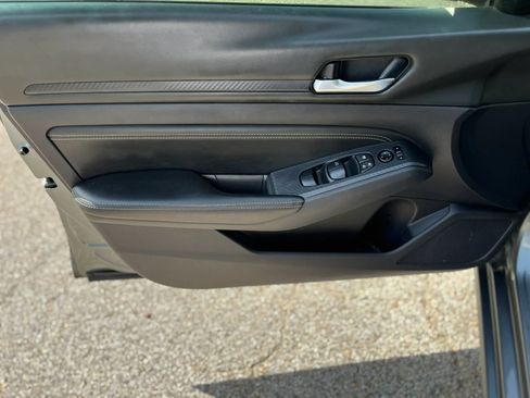 Used 2020 Nissan Altima 2.5 S w/ Driver Assist Package FWD image 9
