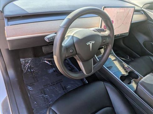 Used 2020 Tesla Model 3 Long Range image 10