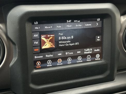 Used 2021 Jeep Gladiator Willys image 16