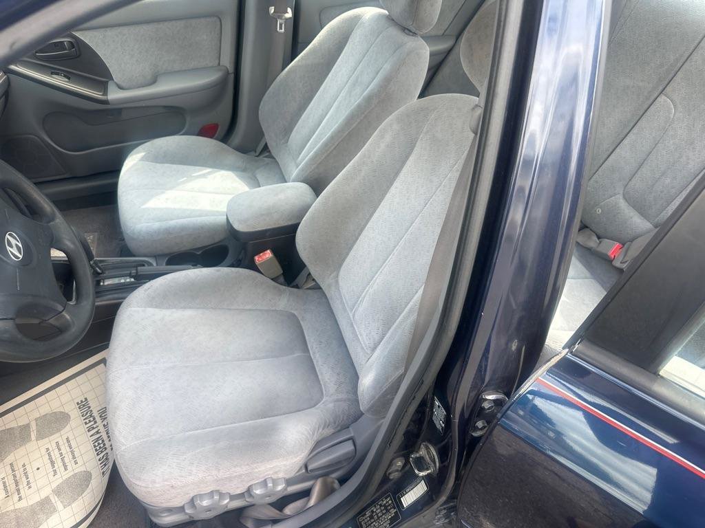 Used 2005 Hyundai Elantra GLS FWD image 17