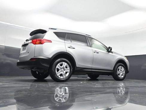 Used 2013 Toyota RAV4 LE FWD image 45