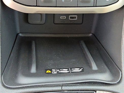 Used 2023 GMC Acadia Denali w/ Denali Ultimate Package image 27