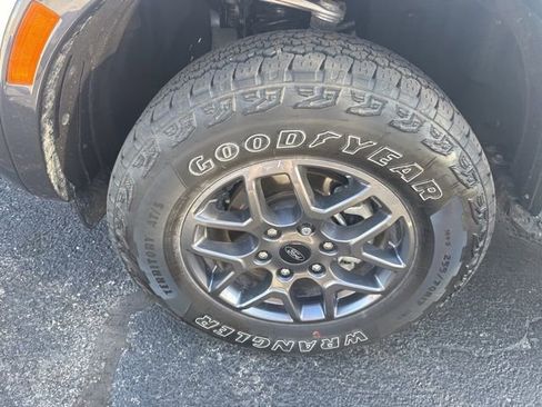 Used 2024 Ford Ranger XLT w/ FX4 Off-Road Package image 17