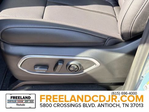 New 2026 Jeep Grand Wagoneer Limited AWD/4WD image 23