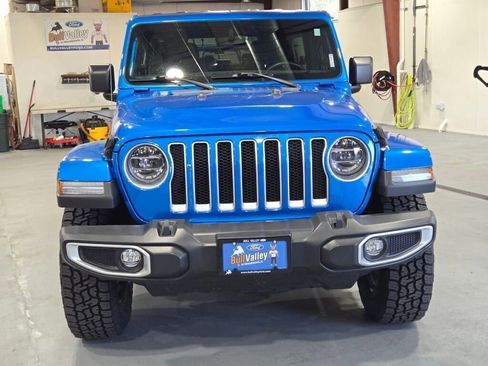 Used 2021 Jeep Wrangler Unlimited Sahara image 4