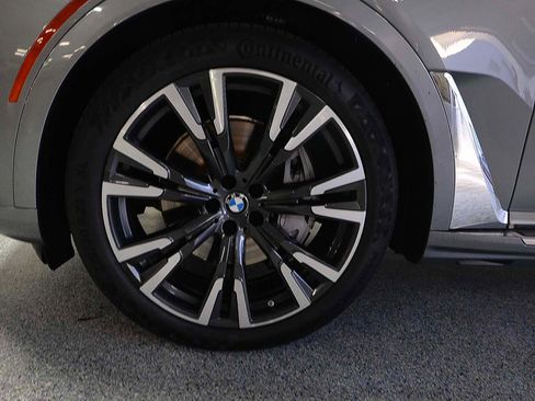 Certified 2024 BMW X7 xDrive40i w/ Premium Package image 5