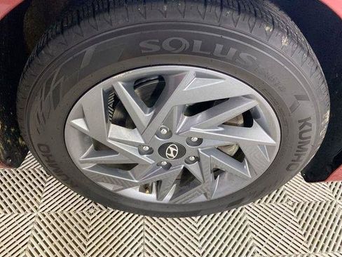 Used 2024 Hyundai Elantra SEL FWD image 26
