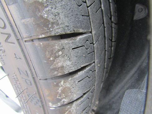 Used 2023 Chevrolet Corvette Stingray Coupe w/ 1LT image 28