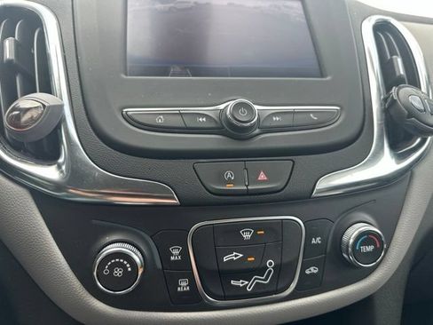 Used 2024 Chevrolet Equinox LS FWD image 19
