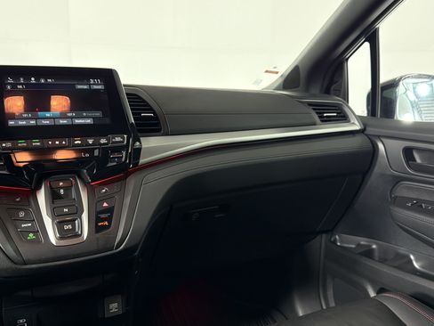 Used 2023 Honda Odyssey Sport image 28