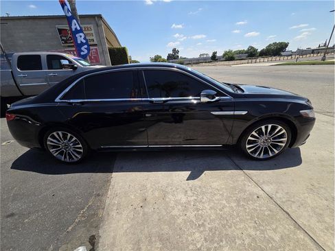 Used 2017 Lincoln Continental Reserve FWD image 4
