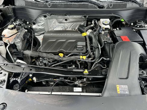 Certified 2024 Chevrolet Trax RS w/ Driver Confidence Package FWD image 10