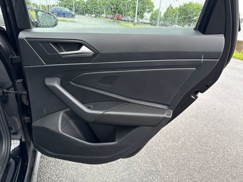 Used 2022 Volkswagen Jetta GLI Autobahn FWD image 16