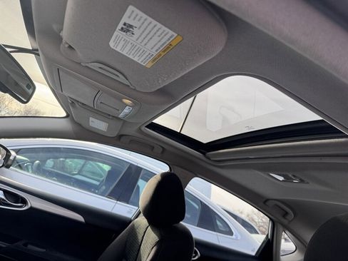 Used 2014 Nissan Sentra SR w/ Premium Package image 27