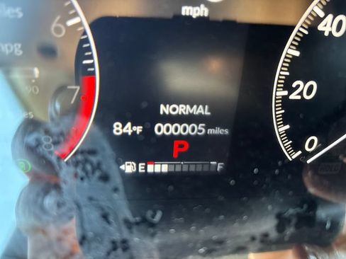 New 2027 Honda HR-V EX-L image 17