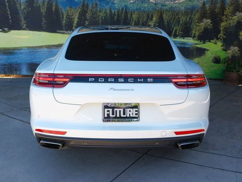 Used 2017 Porsche Panamera image 5