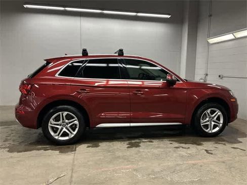 Used 2018 Audi Q5 2.0T Premium Plus w/ Premium Plus Package image 3