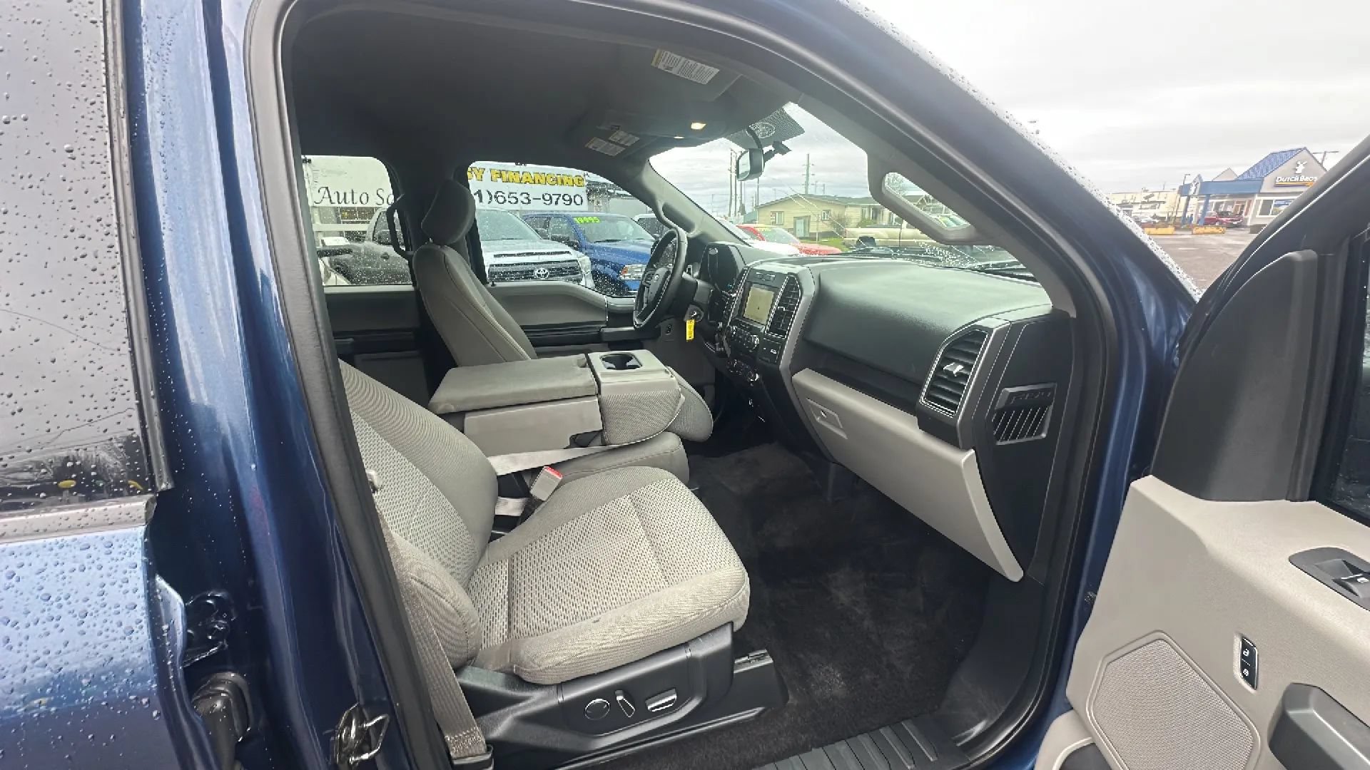 Used 2018 Ford F150 XLT w/ Equipment Group 302A Luxury AWD/4WD image 13