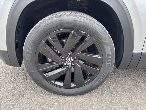 Certified 2022 Volkswagen Atlas Cross Sport SE AWD/4WD image 7