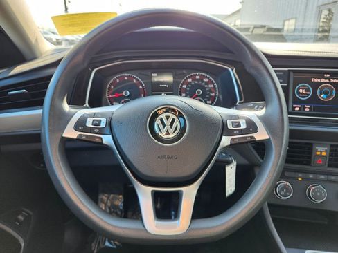 Used 2019 Volkswagen Jetta S image 23