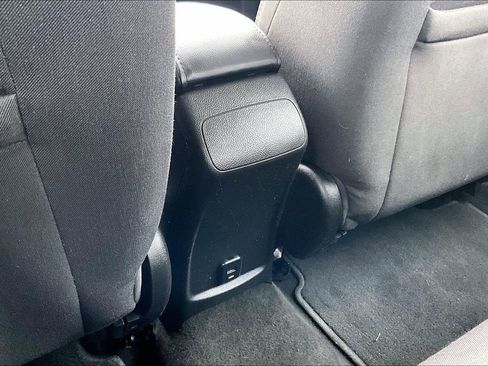 Used 2017 Chevrolet Cruze LT w/ Convenience Package image 33