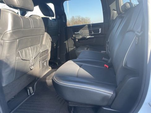 Used 2018 RAM 1500 Limited image 9