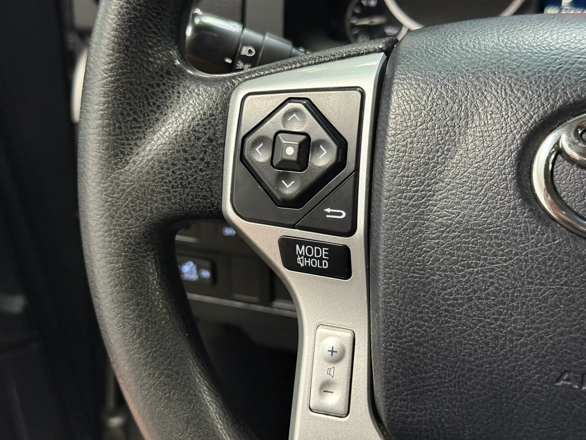 Used 2017 Toyota Tundra SR5 RWD image 18