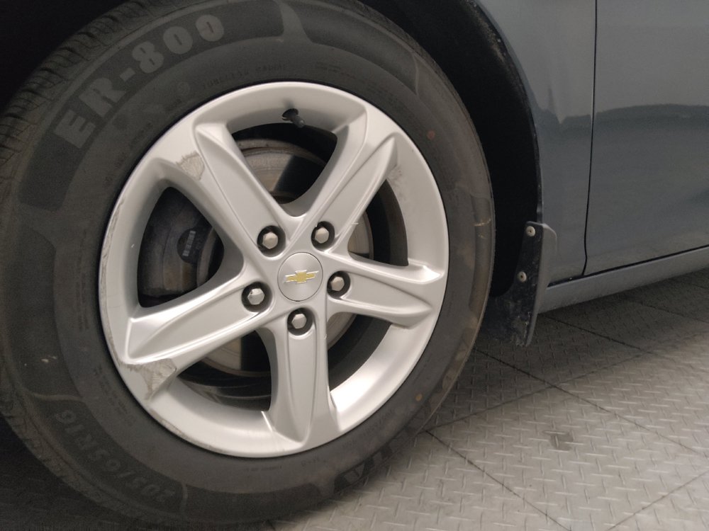 Used 2020 Chevrolet Malibu LS FWD image 31
