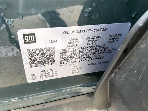 Used 2025 Chevrolet Trax LT w/ Driver Confidence Package FWD image 34