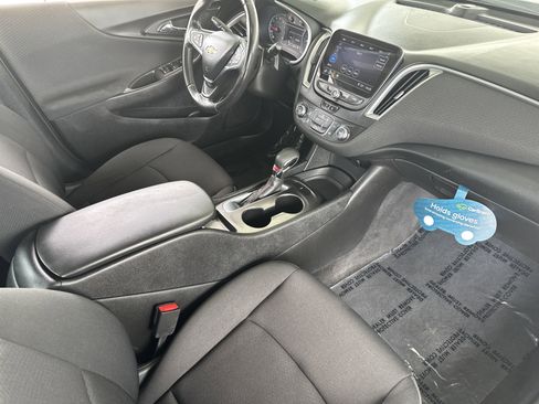 Used 2021 Chevrolet Malibu RS image 20