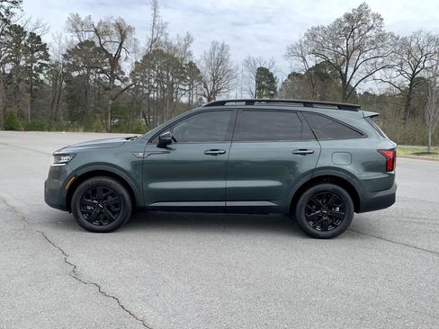 Used 2022 Kia Sorento S w/ Panoramic Sunroof Package image 4
