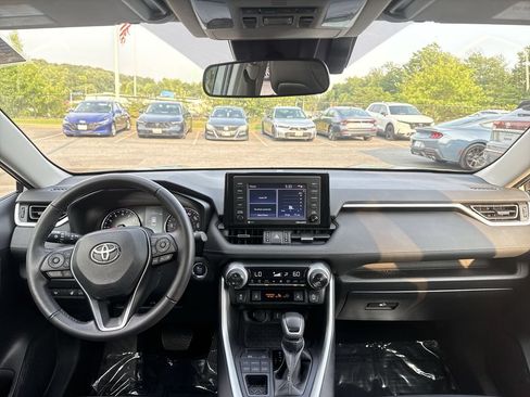 Used 2022 Toyota RAV4 XLE Premium AWD/4WD image 23