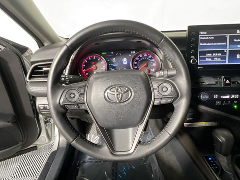 Used 2021 Toyota Camry XSE FWD image 18