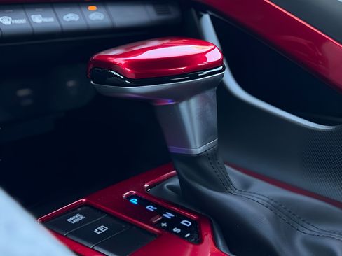 Certified 2025 Hyundai Elantra Sport FWD image 32