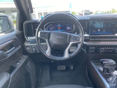 Used 2024 Chevrolet Silverado 1500 LT Trail Boss w/ Protection Package AWD/4WD image 17