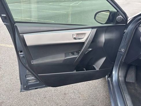 Used 2016 Toyota Corolla LE image 35