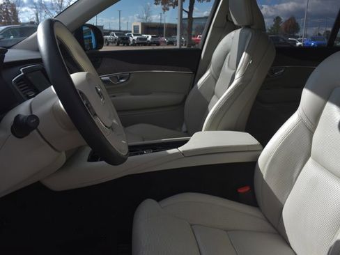 Used 2023 Volvo XC90 B6 Ultimate w/ Protection Package Premier image 15