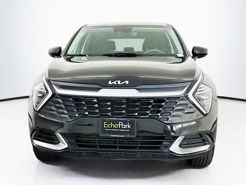 Used 2024 Kia Sportage LX image 2