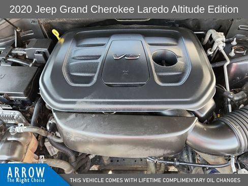 Used 2020 Jeep Grand Cherokee Altitude AWD/4WD image 15