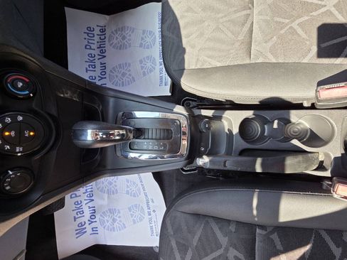 Used 2013 Ford Fiesta SE w/ Super Fuel Economy Pkg FWD image 25
