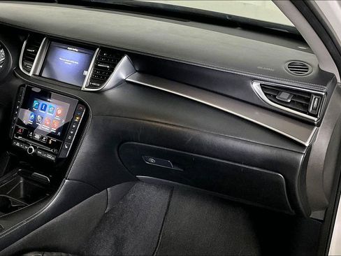 Used 2022 INFINITI QX50 Luxe image 16