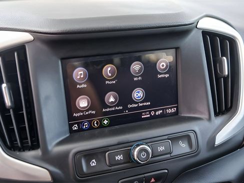 Used 2023 GMC Terrain SLE w/ Driver Convenience Package image 19