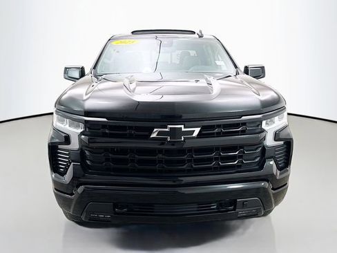 Used 2023 Chevrolet Silverado 1500 RST w/ Convenience Package II image 2
