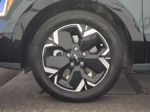Certified 2023 Kia Niro Wind FWD image 6
